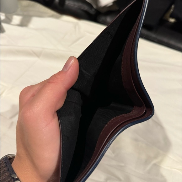 Fendi wallet - Picture 8 of 11